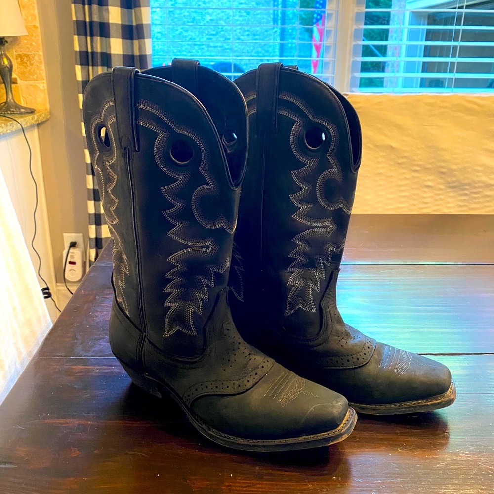 Cowboy cowgirl black boots
